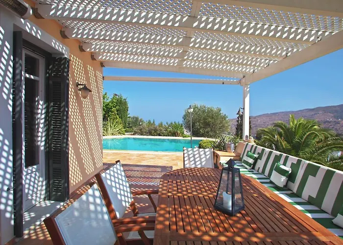 Вилла Hortensia - Infinity Pool & Sea Views By Explore Andros Ipsila